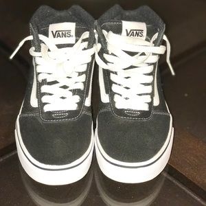 Vans Sk8 Hi Skate Shoe - Black / White